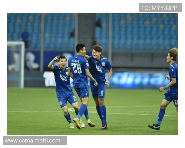 南京篮球队以56分领跑邀请赛积分榜展现强劲实力